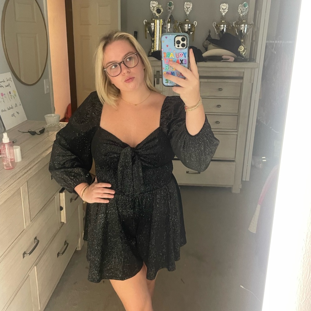 EUC Entro Black Sparkly Romper; size M